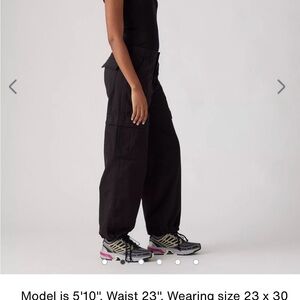 Levi's Women's Black cargo Jogger Pants